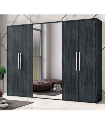 Armoire Christine d'Europe débarque